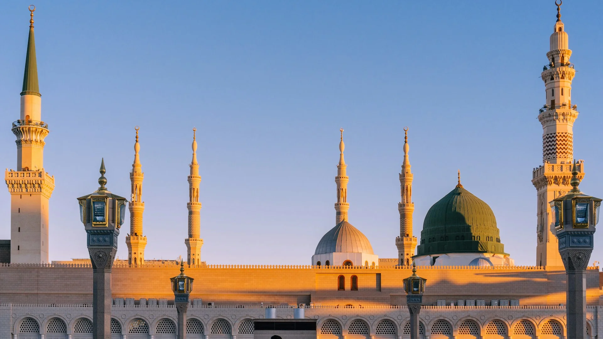 Top 10 Hotels Near Masjid al-Haram: Your Complete Guide